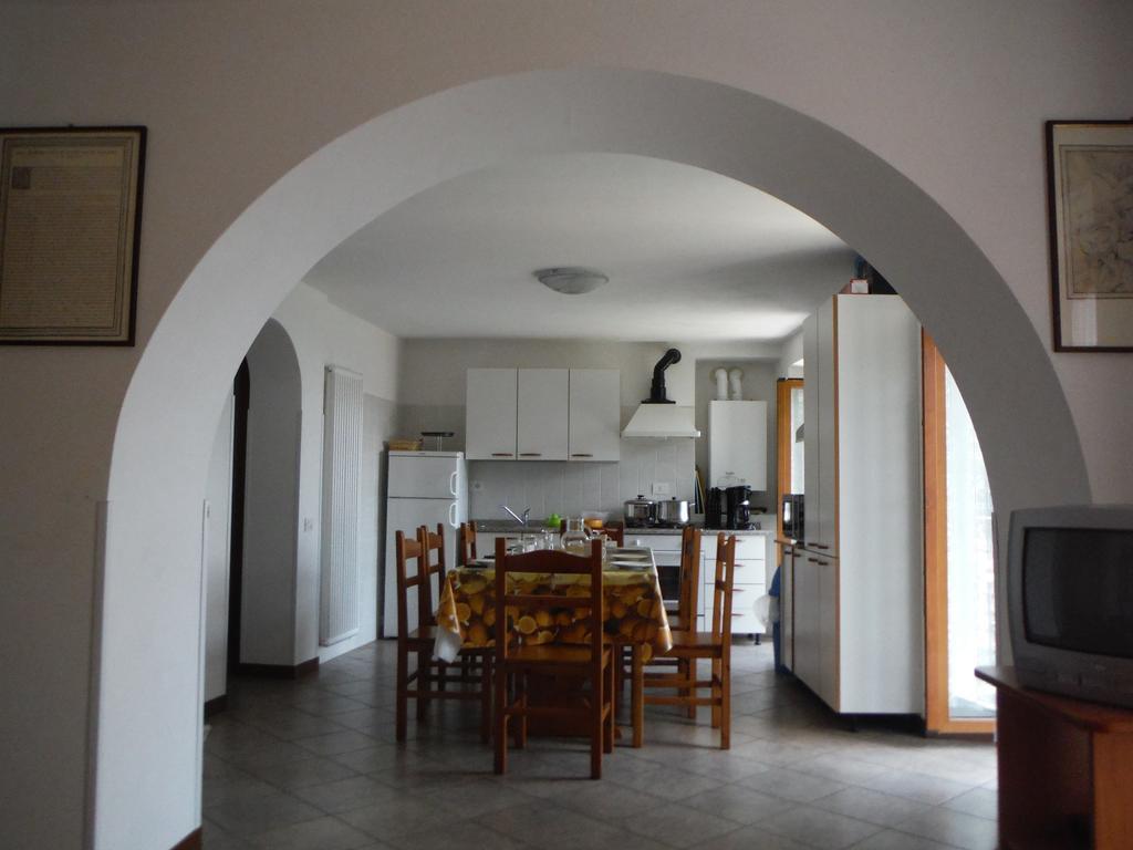 Apartments Gravedona Panoramic Szoba fotó